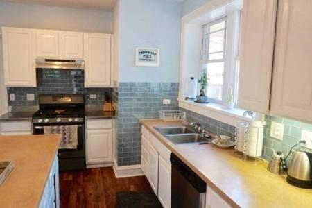 Bed & Breakfast The Greenleaf House Chicago