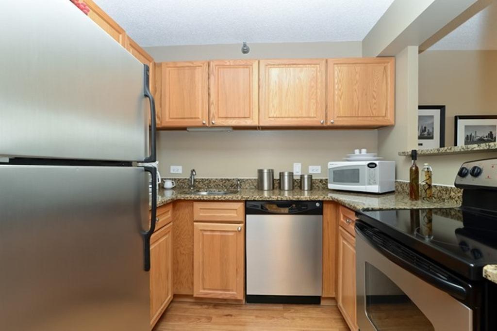 Corporate Suites Network - 555 W. Madison 3* Chicago