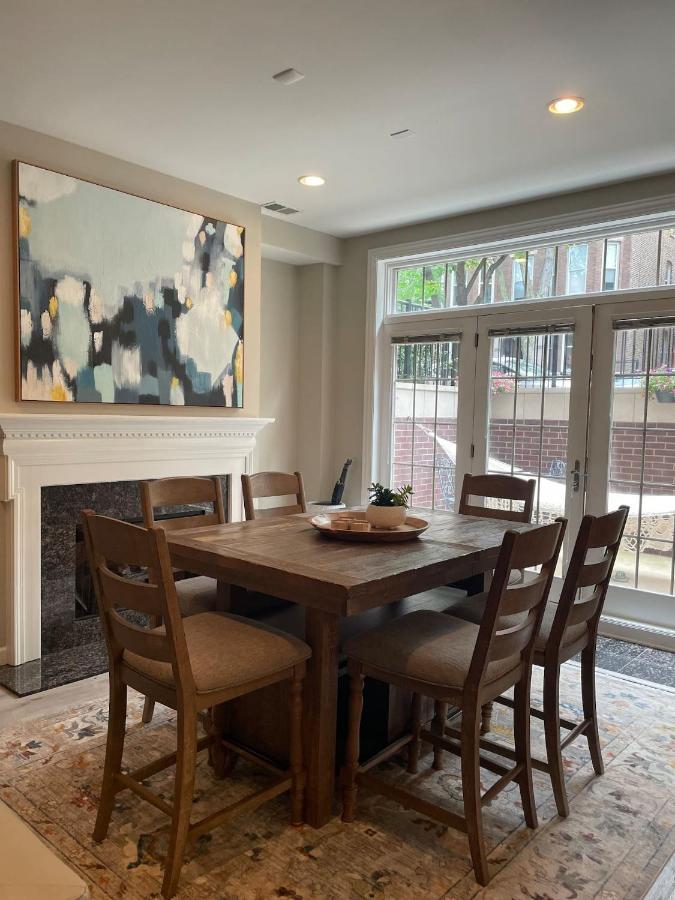Amazing 3br 3 Ba In Appartement Chicago