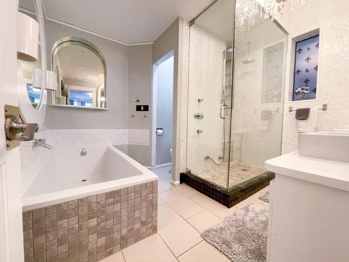 Perfect Wrigleyville Apartment *