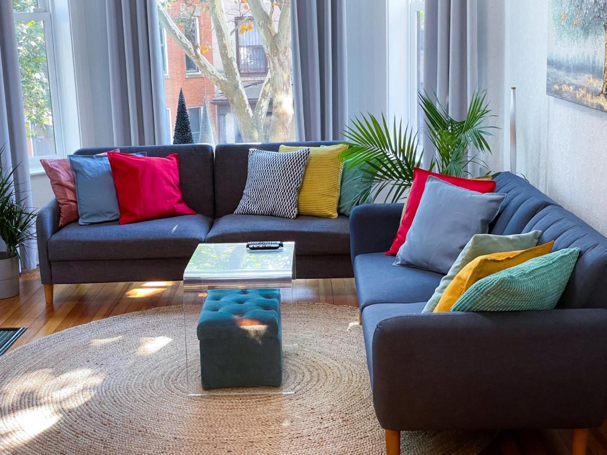 Perfect Wrigleyville Apartment Chicago