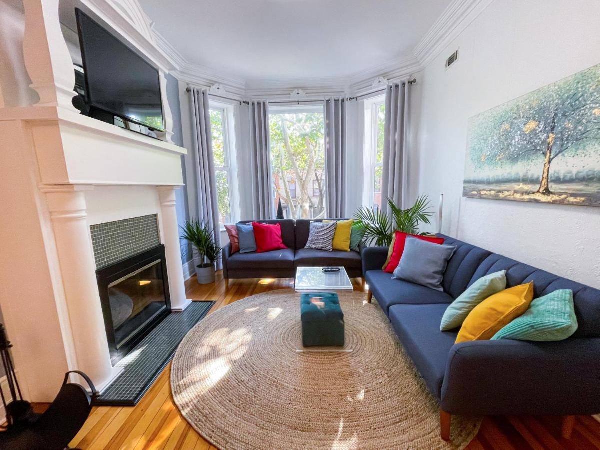 Perfect Wrigleyville Apartment *