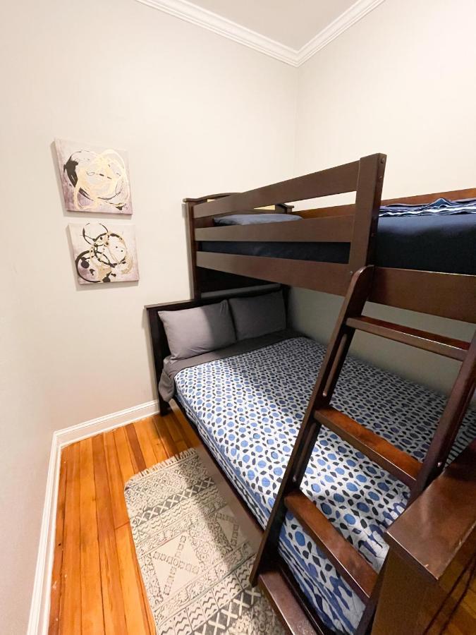 Perfect Wrigleyville Apartment Chicago