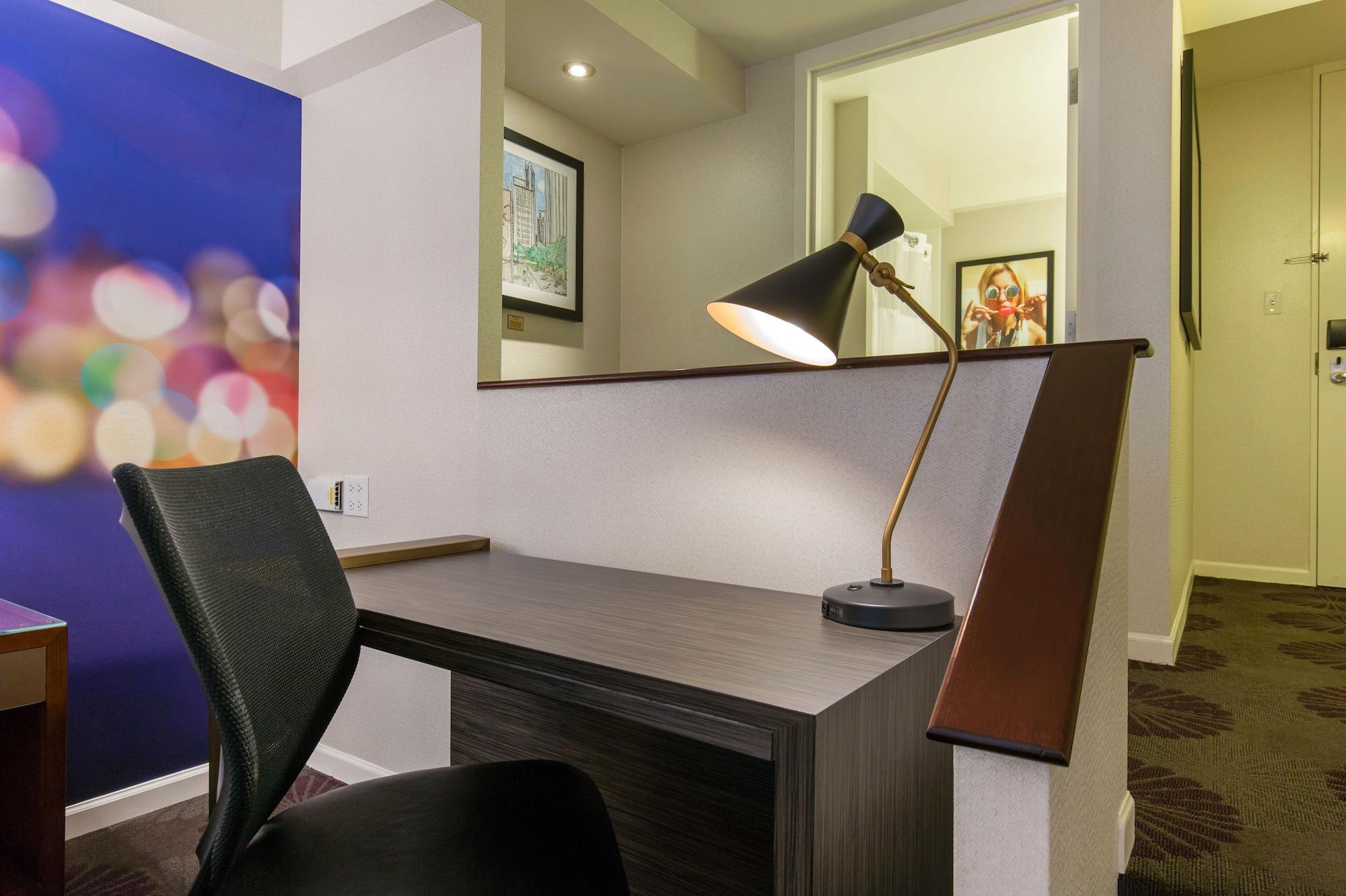 The Collection Magnificent Mile Hotel