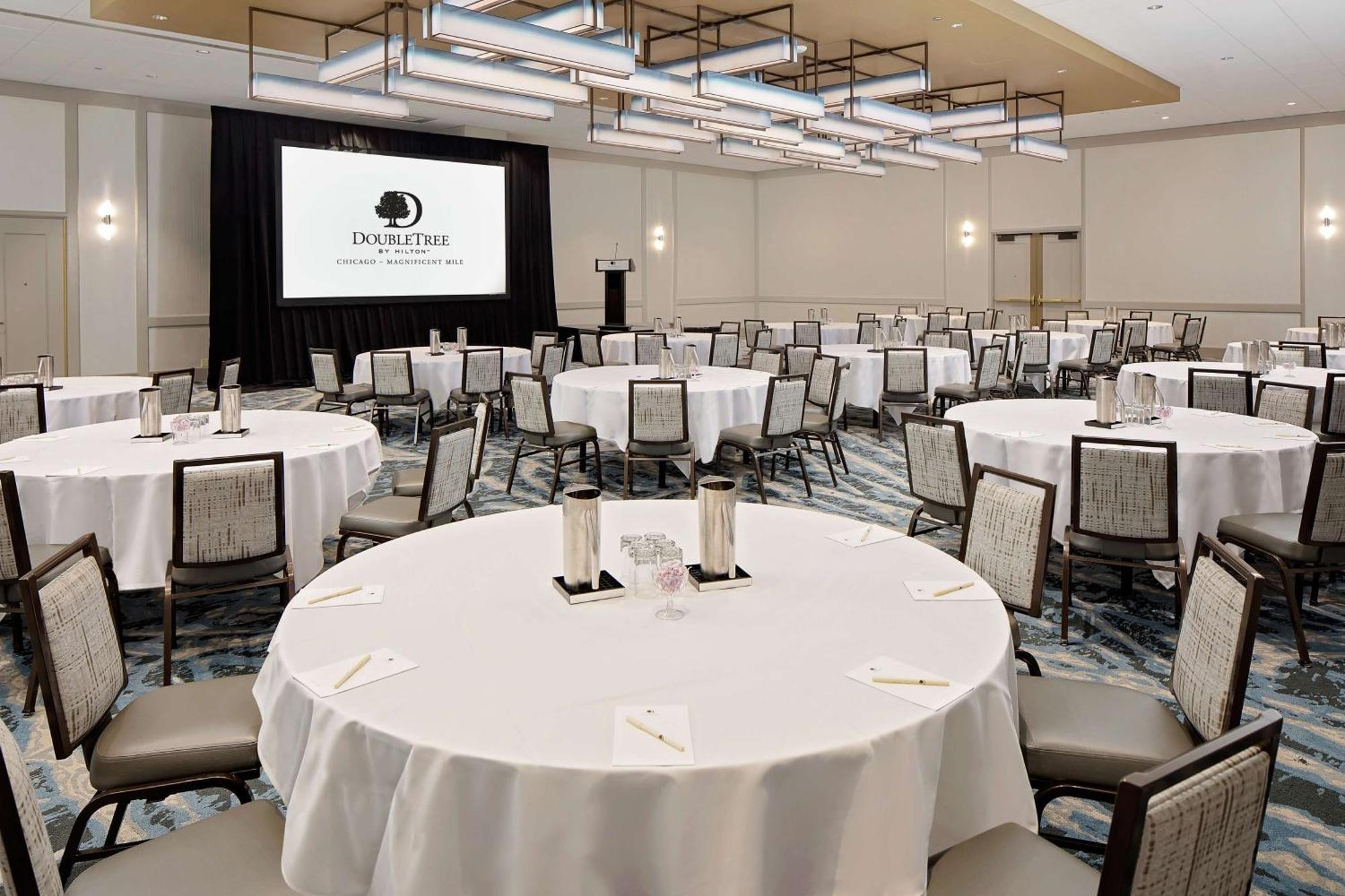 Doubletree By Hilton Magnificent Mile Hotel Chicago