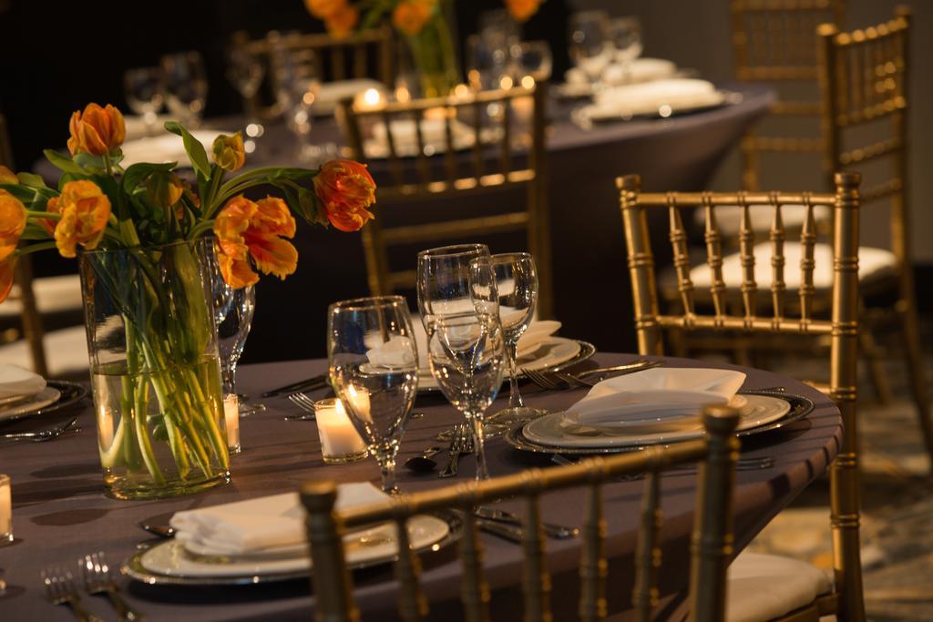 Hotel The Allegro Royal Sonesta Loop