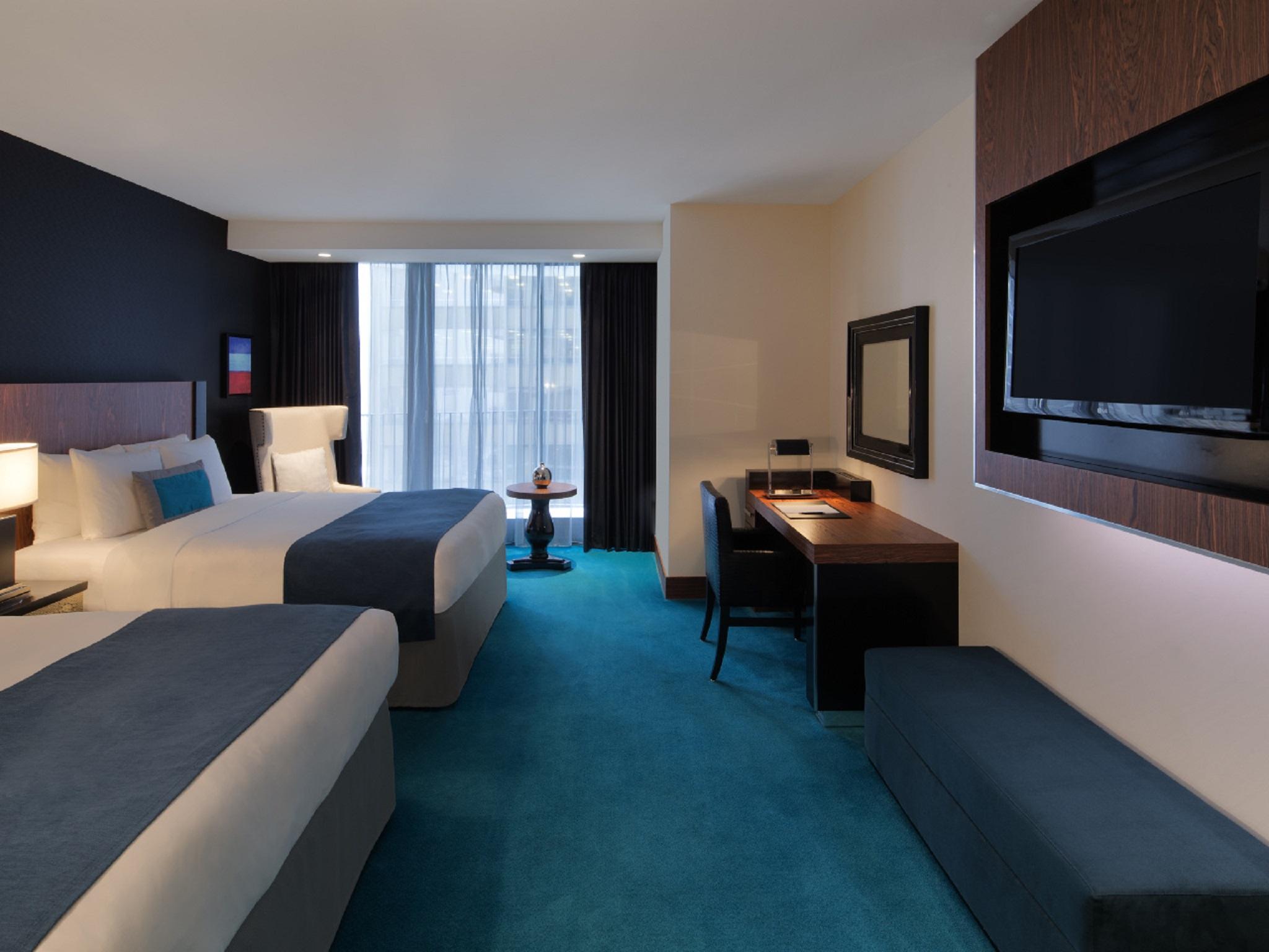 Radisson Blu Aqua Hotel, Hotel