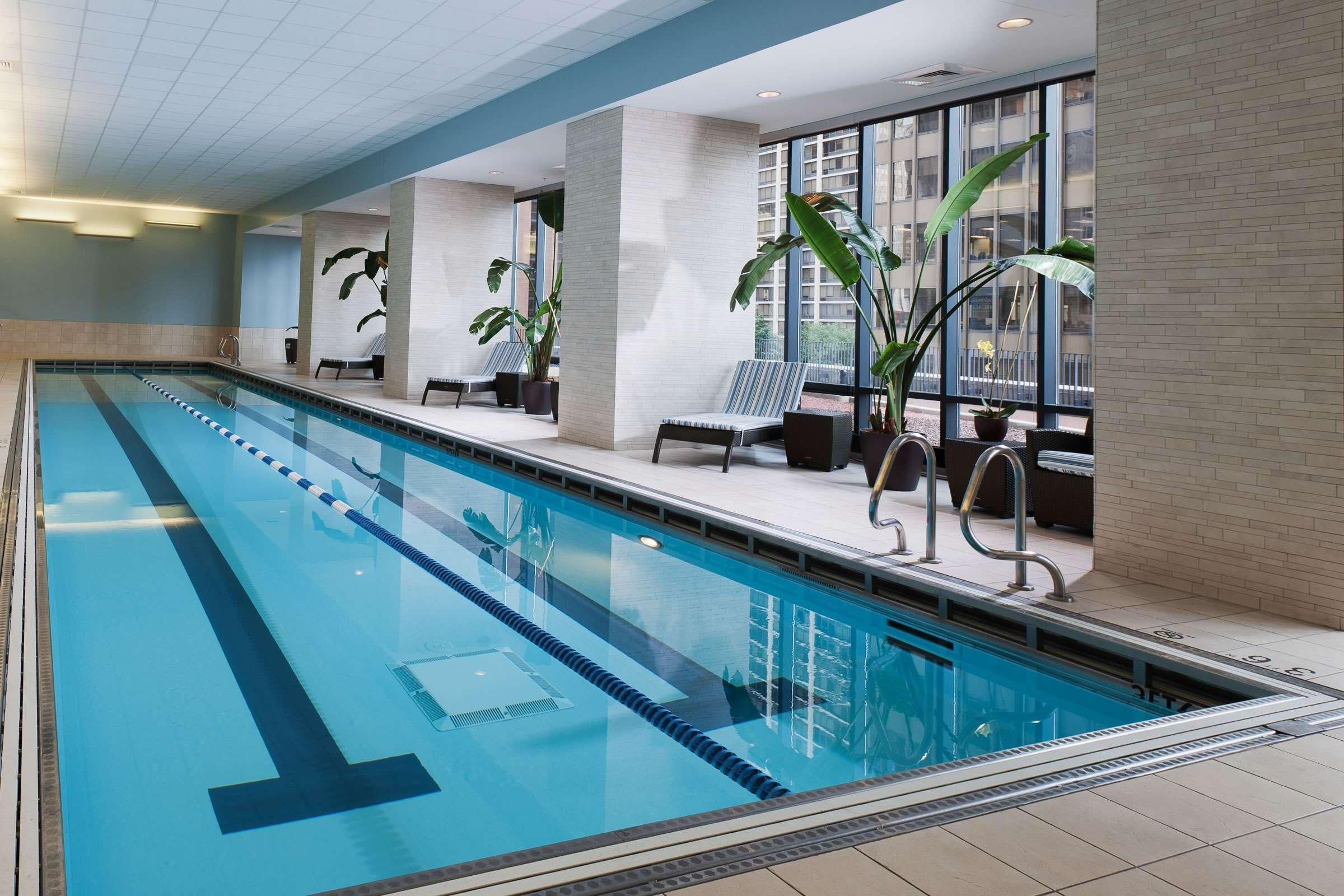 Radisson Blu Aqua Hotel, Hotel