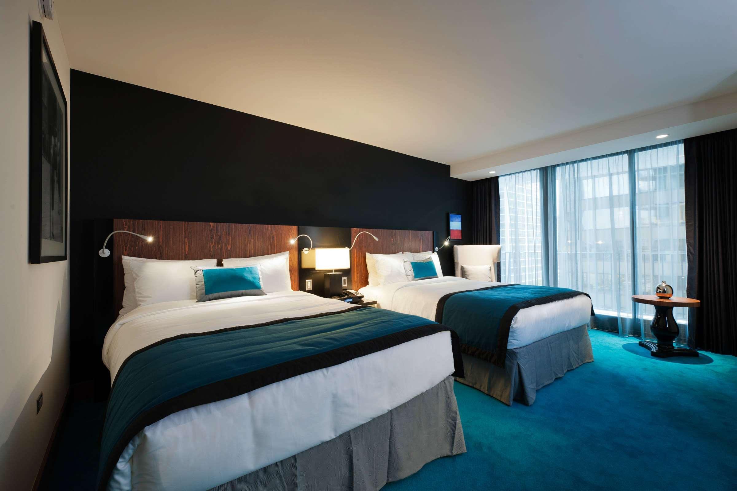 Radisson Blu Aqua Hotel, Hotel