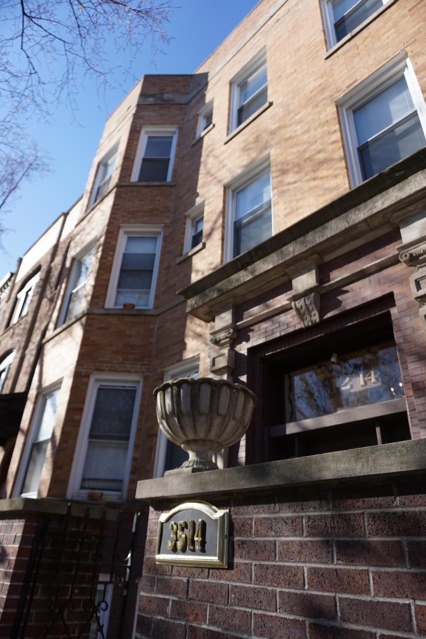 Wrigley - (adults Only) Chicago