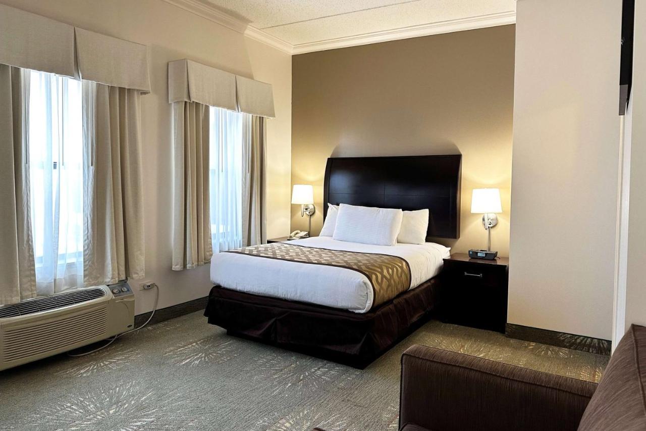 South Loop 3* Chicago