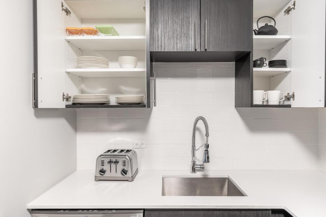 Apartment Gold Coast 1br W Gym Pool Nr Magnificent Mile Chi-221