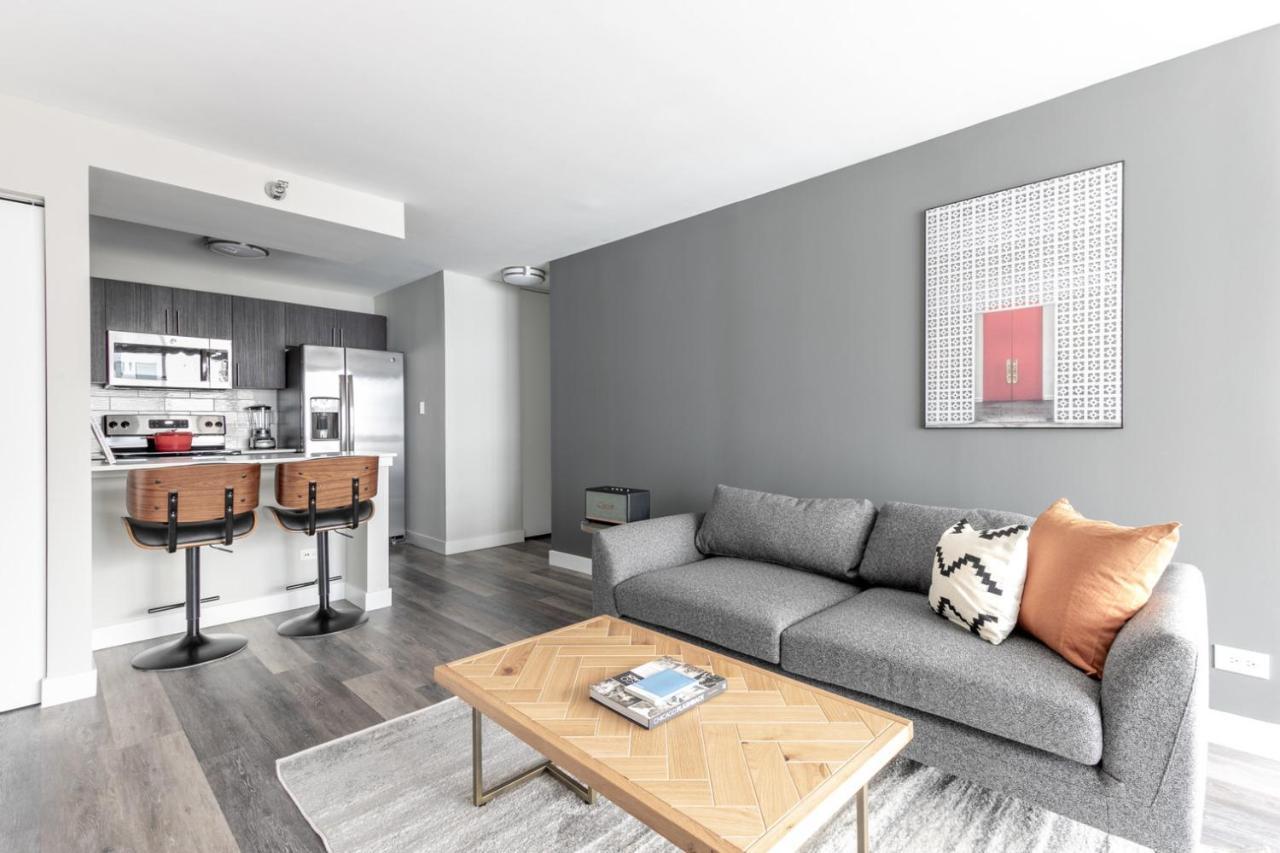 Gold Coast 1br W Gym Pool Nr Magnificent Mile Chi-221