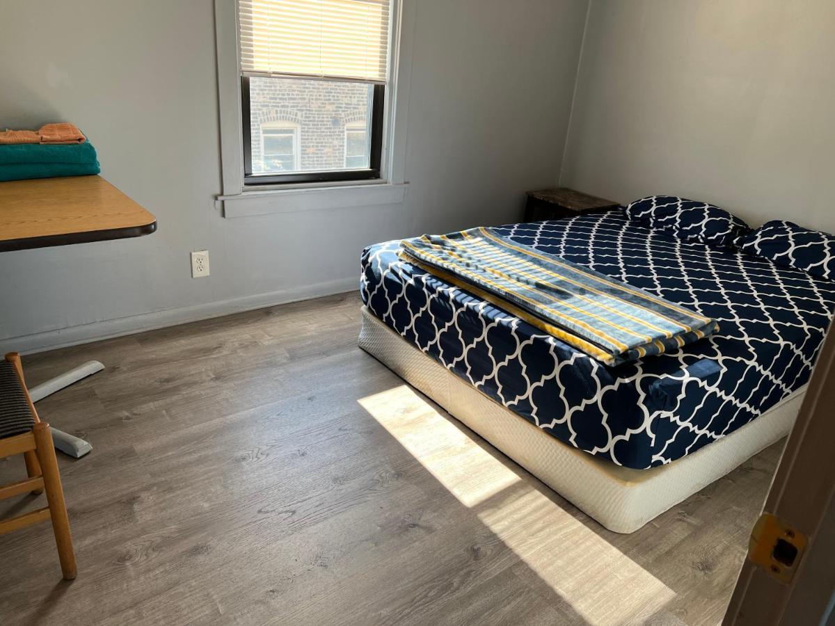 Ethan 3 Apartment