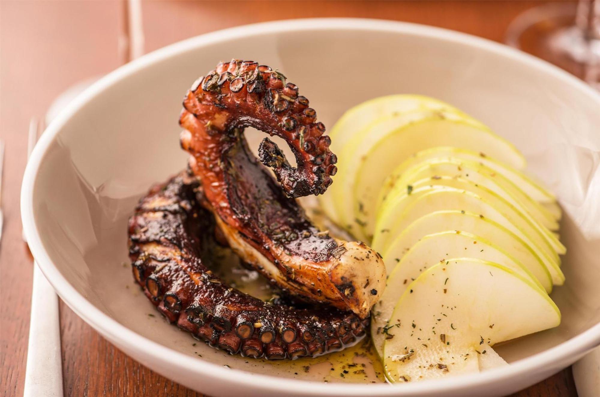 Hyatt Regency Hotel 4*