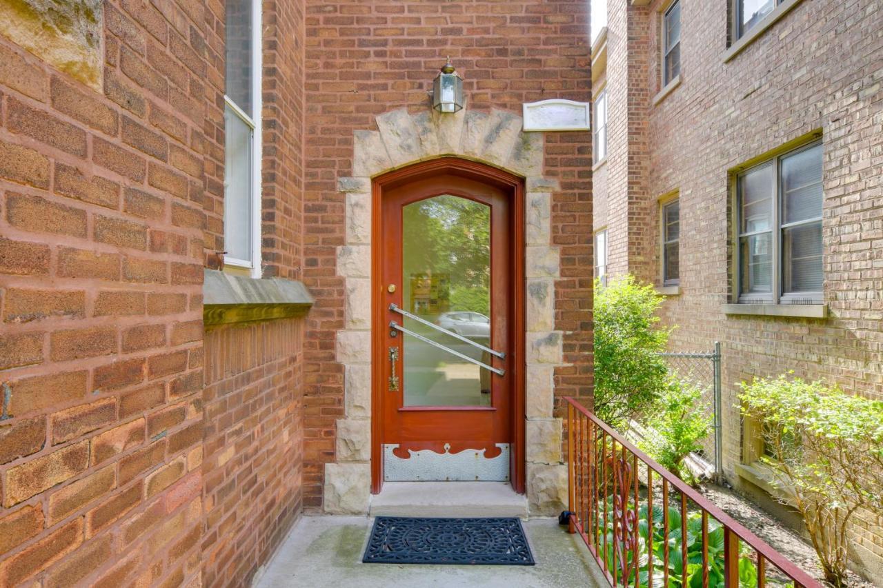 Chic Getaway With Fireplace! * Chicago