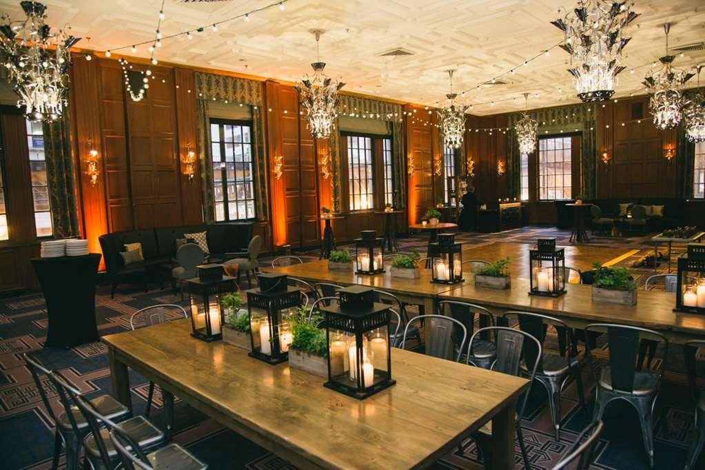 The Allegro Royal Sonesta Loop Hotel