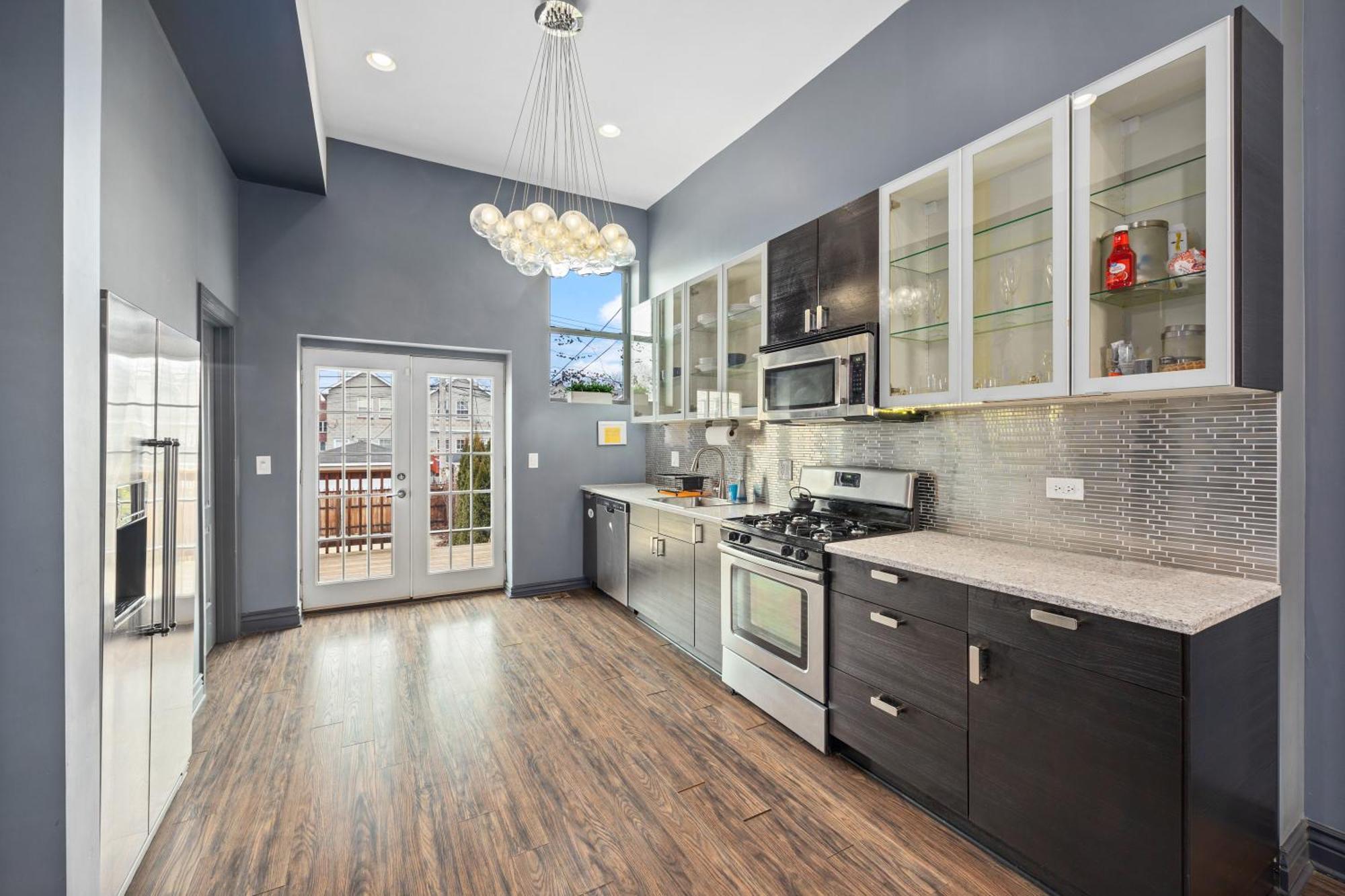 Guest house Mccormick Place 3*