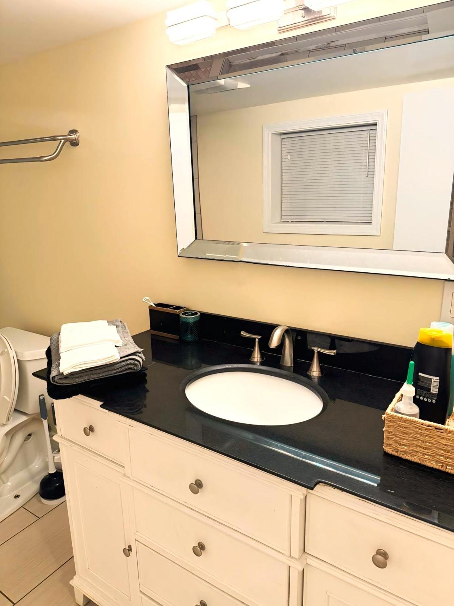 Apartment Fully Equipped Cozy 4/5 Br Chicago