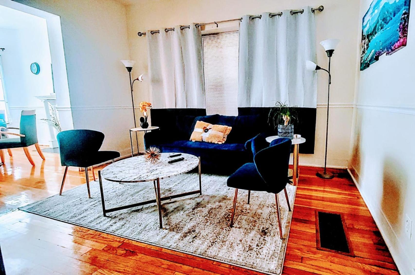 Chateau De Woodlawn - Ii - Le Parisienne Guest house Chicago