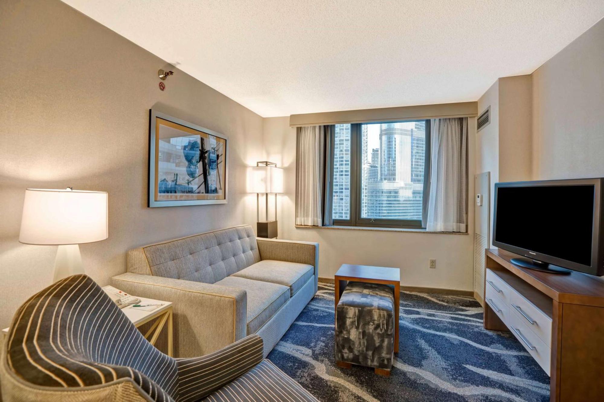 Hotel Homewood By Hilton Chicago-downtown 3*