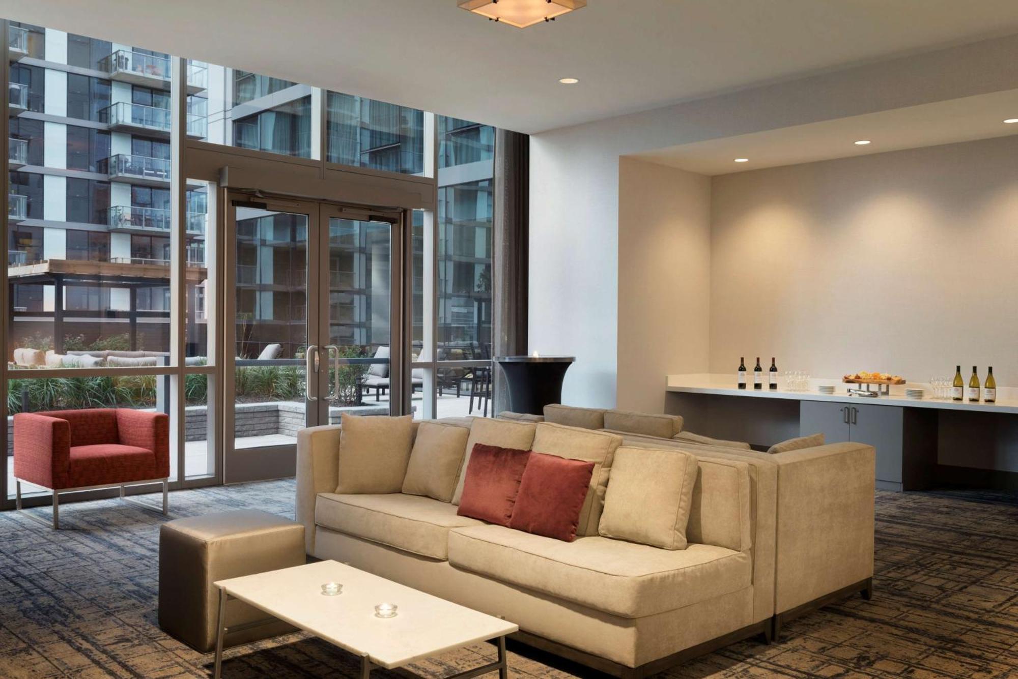 Hampton Inn Chicago West Loop Fulton Market Area Hotel 3*