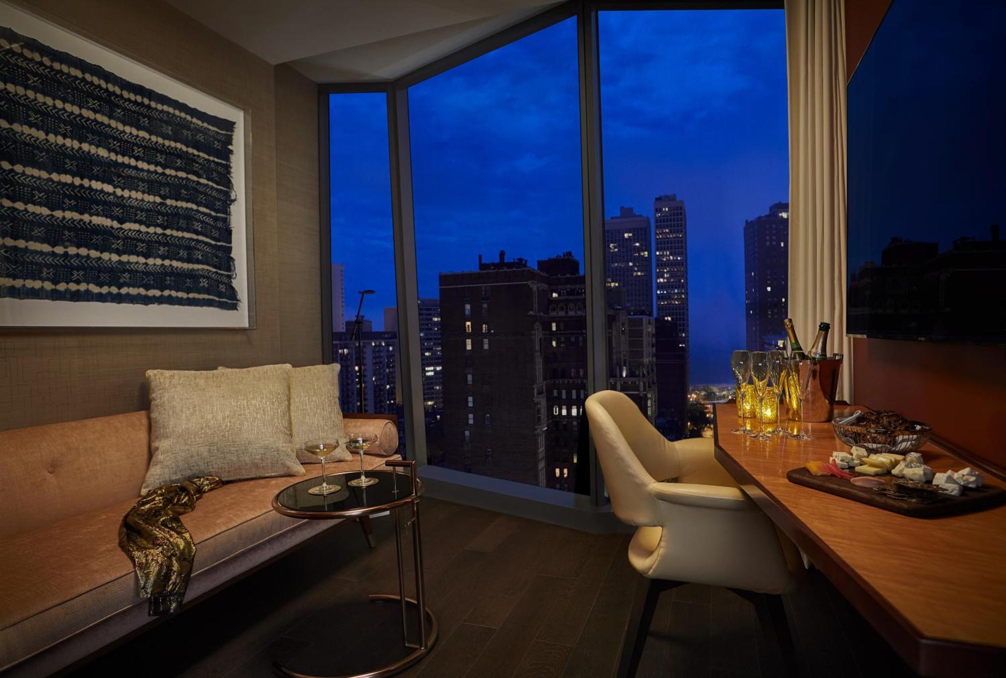Viceroy 5* Chicago