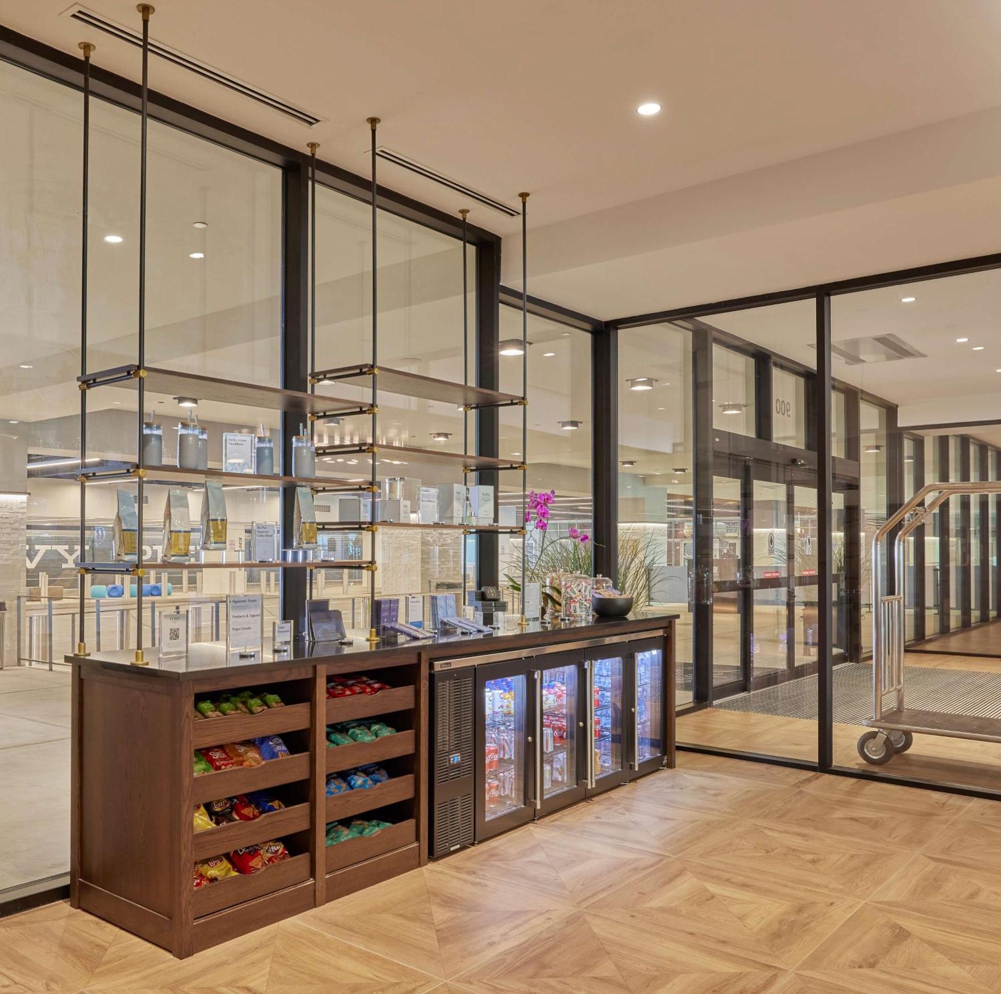 Sable At Navy Pier Chicago, Curio Collection By Hilton 4*