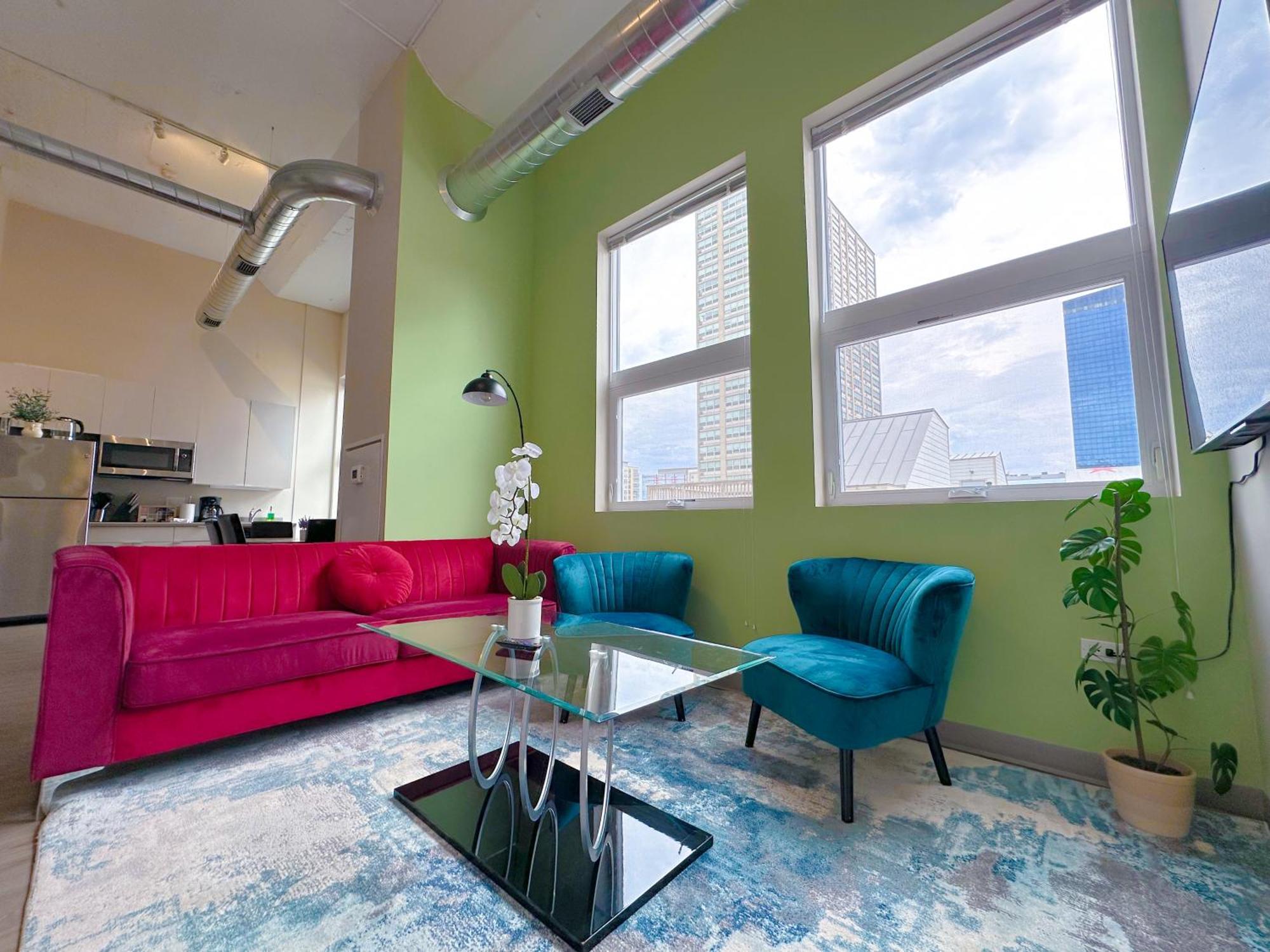 Mccormick Place 2br Oasis With Optional Parking, Patio, Gym For Up To 6 Guests Near Museum Campus, Grant Park & Soldier Field * Chicago