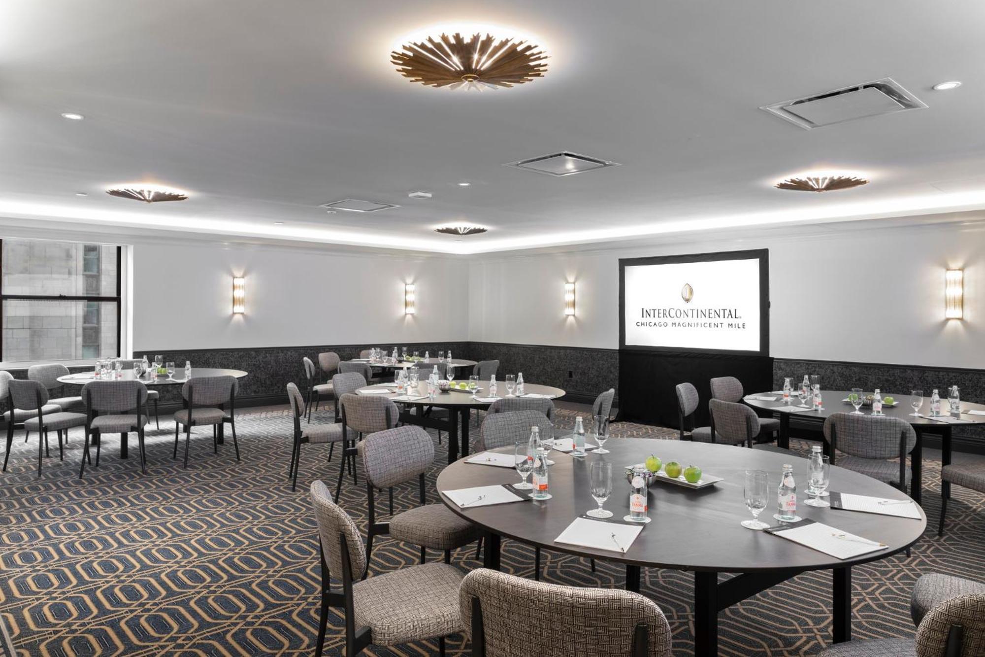 Intercontinental Magnificent Mile By Ihg Hotel