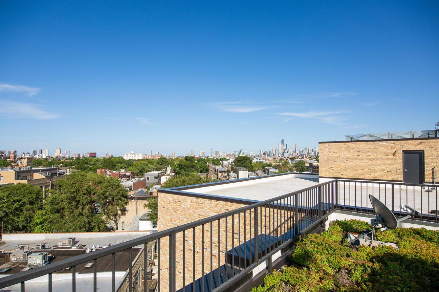Bucktown 1br W Roof Bbq 1 Block To Blue Line Chi-662