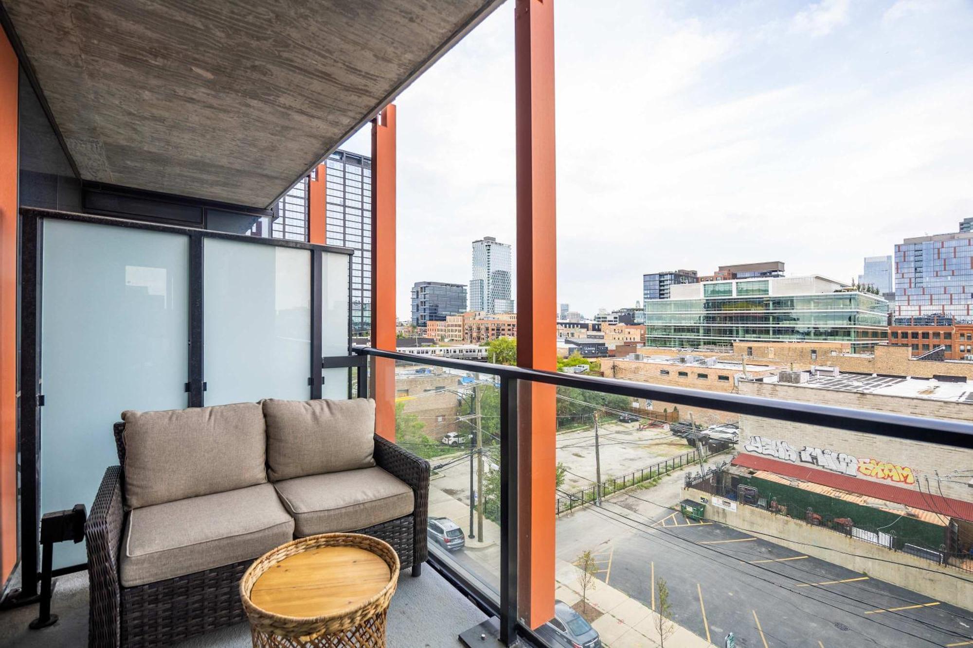 Appartement New Sleek 2br - Perfect Blend Of Comfort & Style In