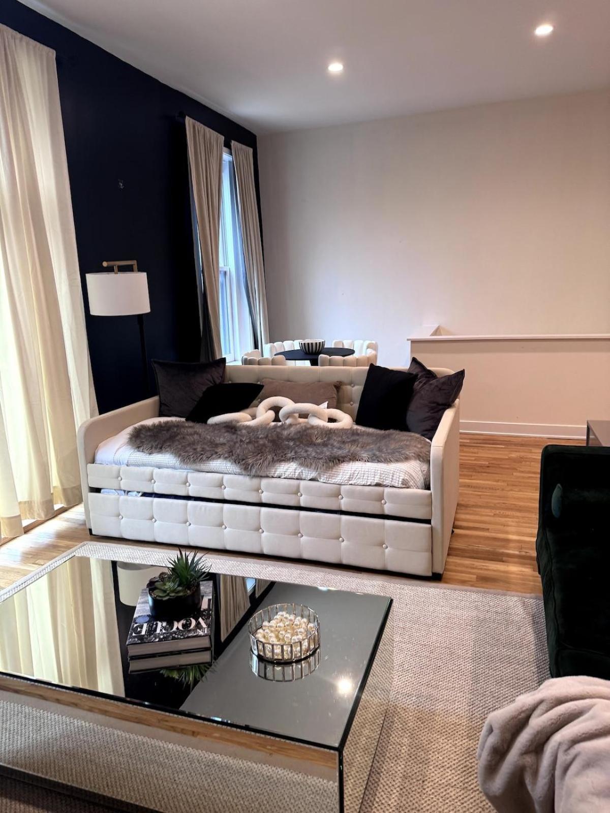 Vogue Bucktown * Chicago