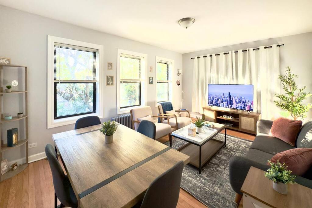 1br Retreat Cozy & Inviting Near Loyola Appartement
