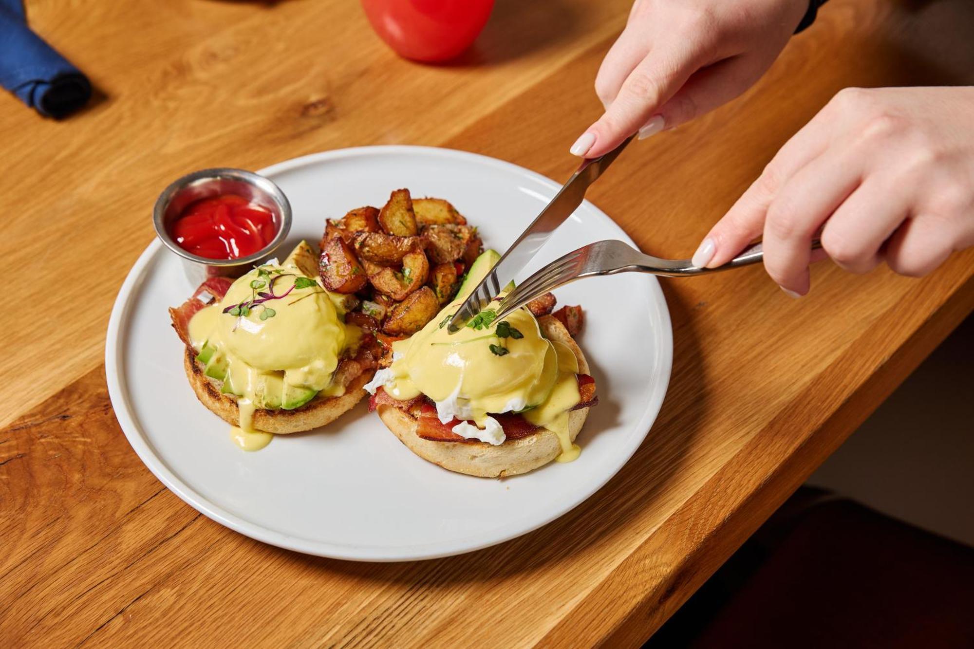 Sable At Navy Pier Chicago, Curio Collection By Hilton Hotel Chicago