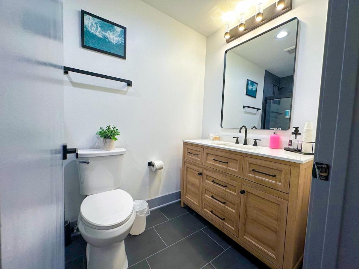 Luxury 6br With Pool Table Sleeps 12 Perfect For Group Near Mccormick Place, Grant Park And Soldier Field Apartment