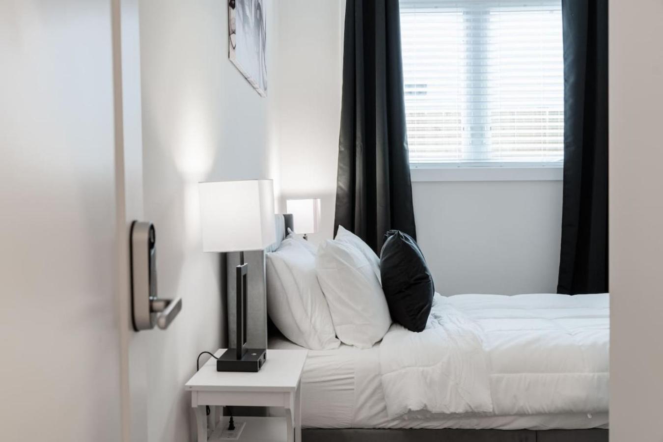 Affordable Private 2 Apartment Chicago