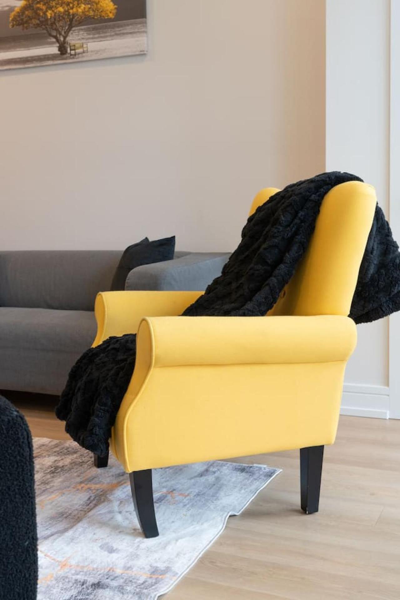 Affordable Private 2 Apartment