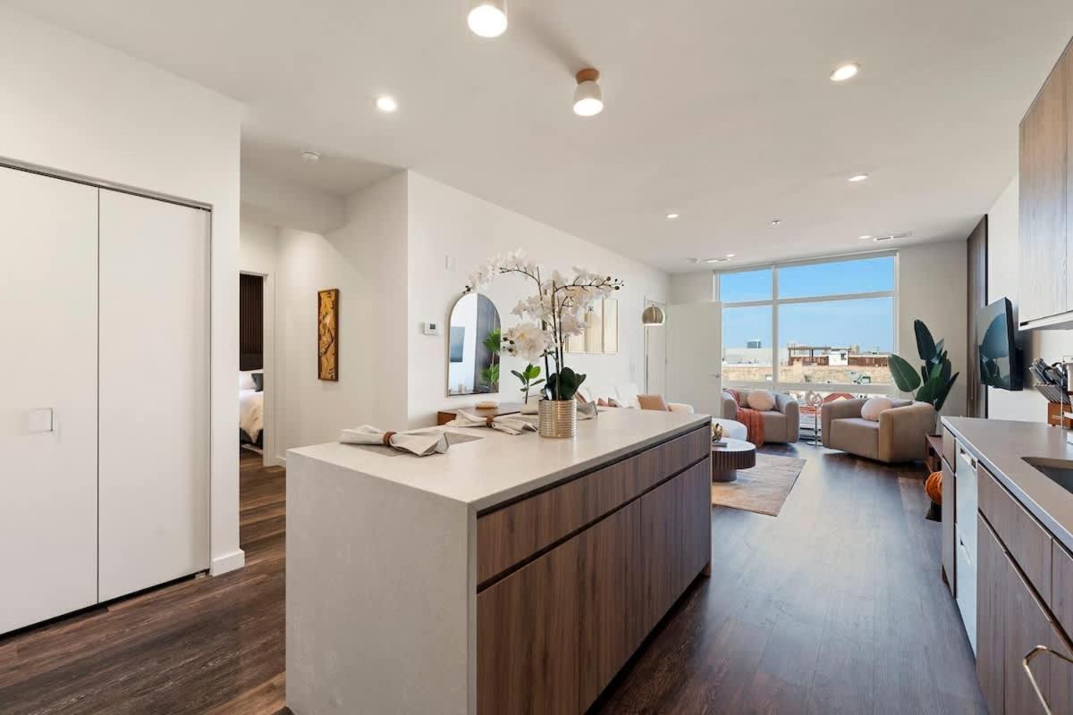 Luxury 2bd-2ba View-gym-rooftop Appartement *