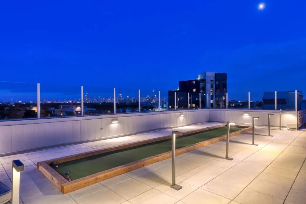 Apartment 1br Loft With Modern Glass Views *