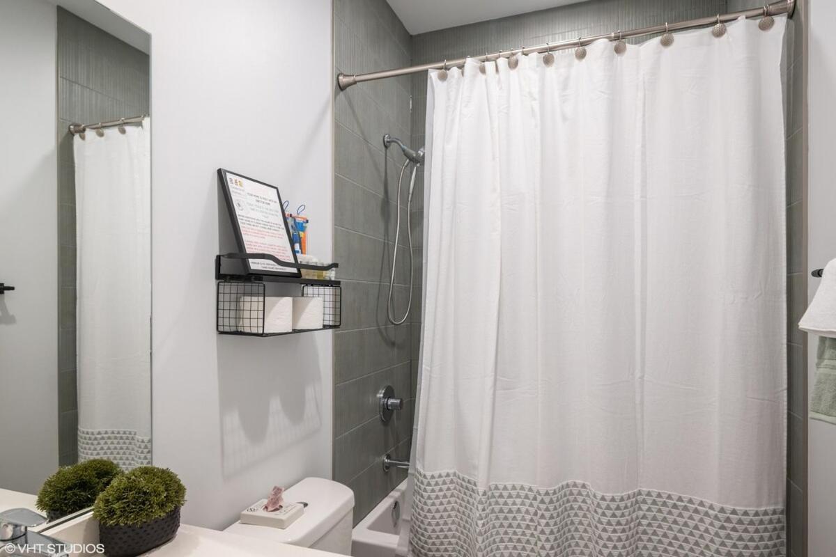 Eco By Uchicago, Lakefront & Hyde Park! Apartment