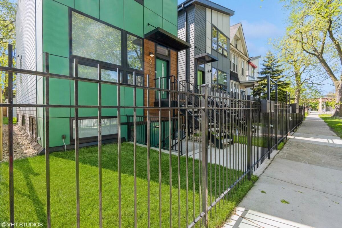 Eco By Uchicago, Lakefront & Hyde Park! Apartment
