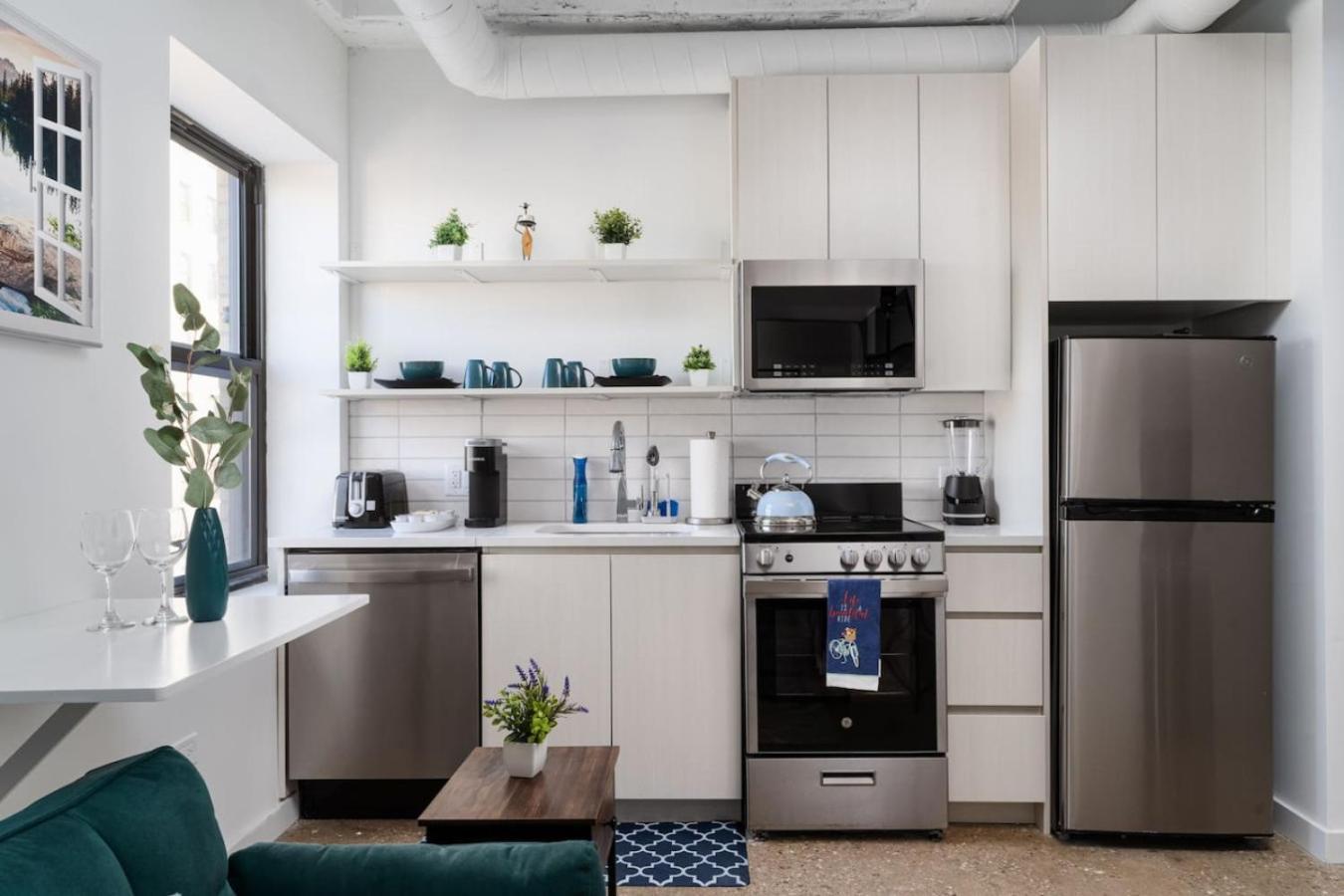 Elegant Style Loft Montrose Rooftop Wfh Gym