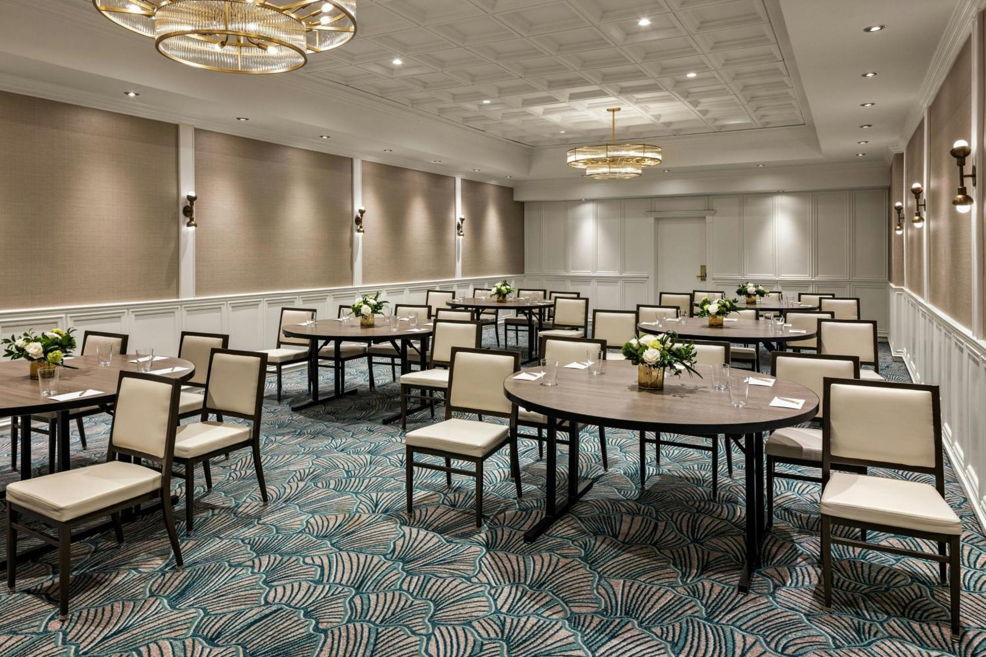 The Talbott, Autograph Collection