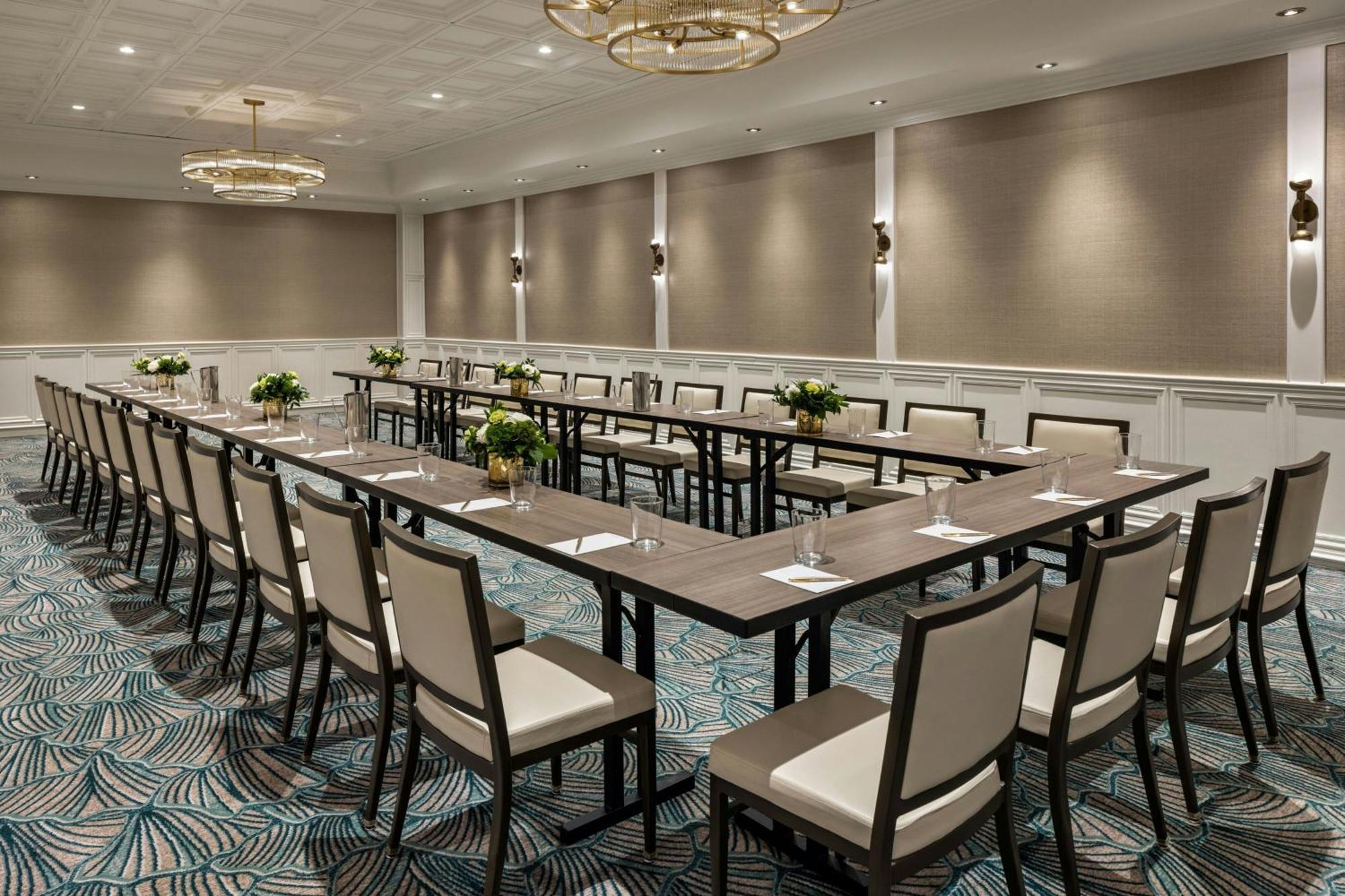 The Talbott, Autograph Collection Hotel