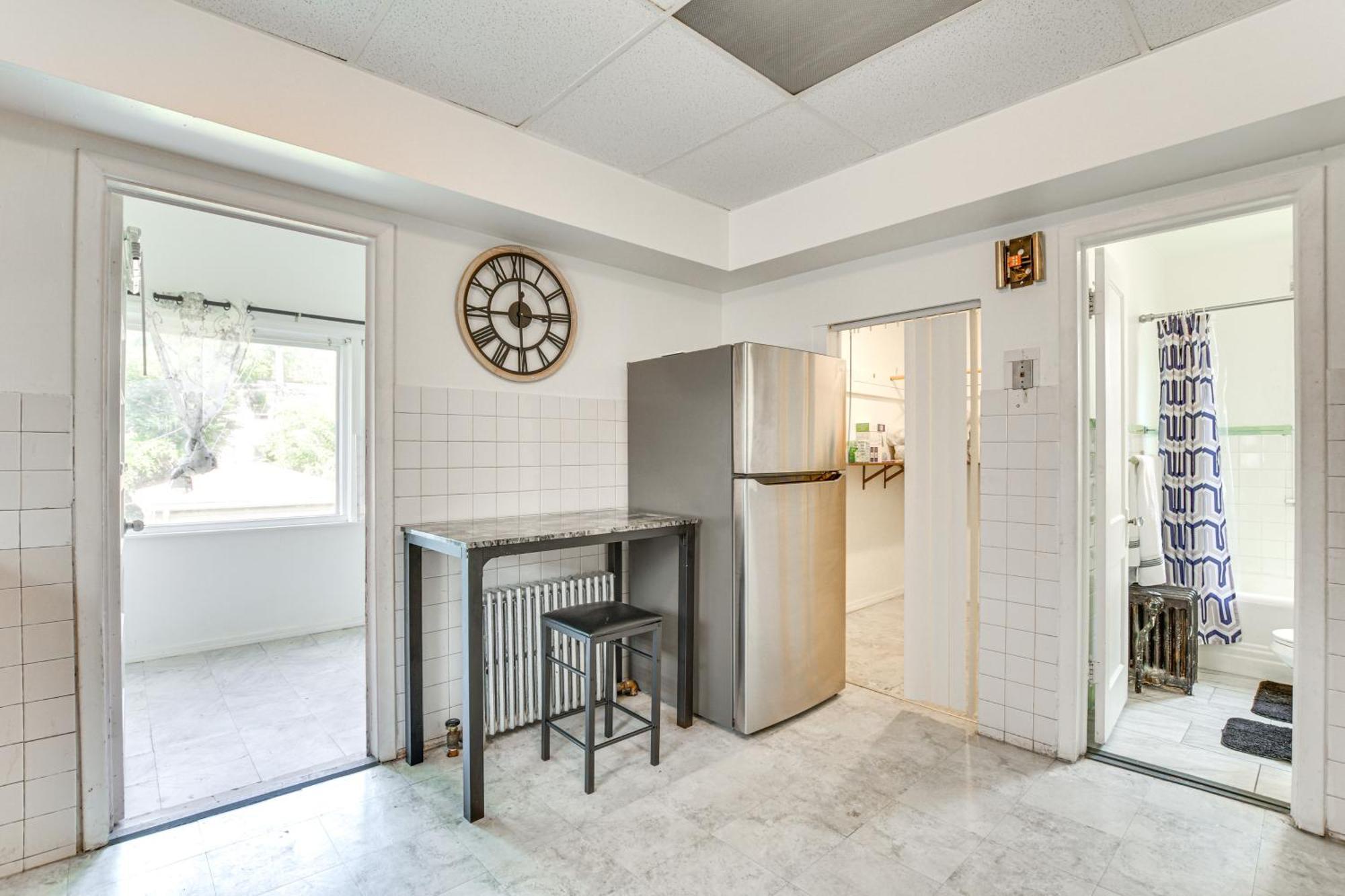 Apartment 2 Mi To Rainbow Park South Side Charmer! *