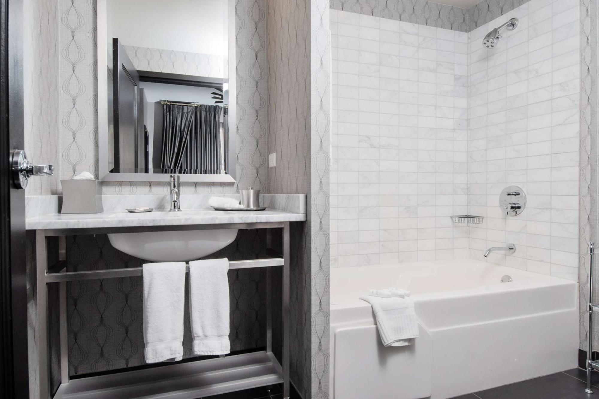 The Allegro Royal Sonesta Loop Chicago