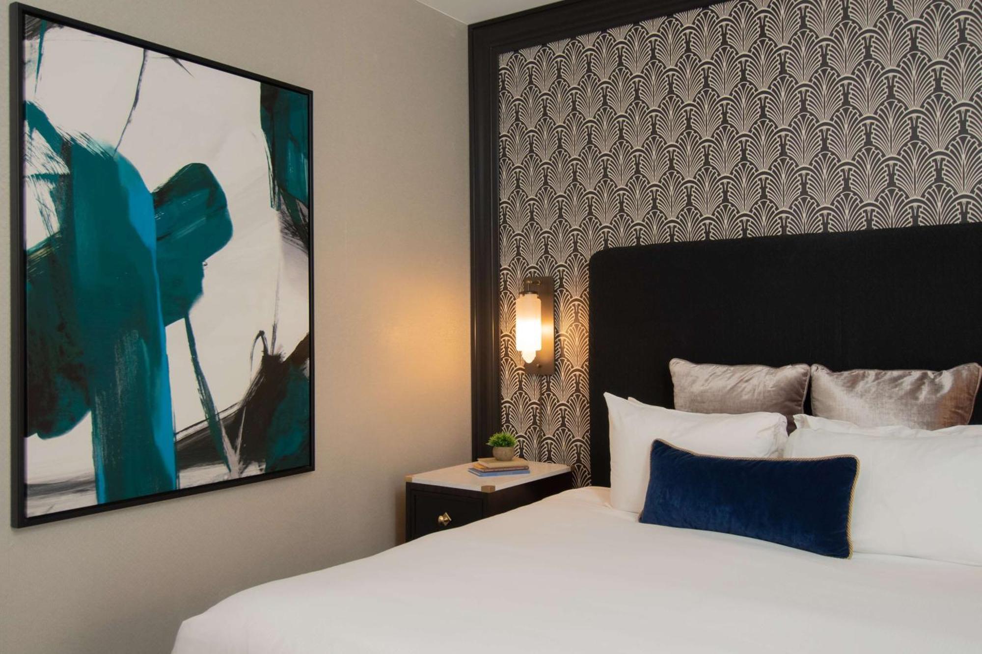 The Allegro Royal Sonesta Loop Hotel