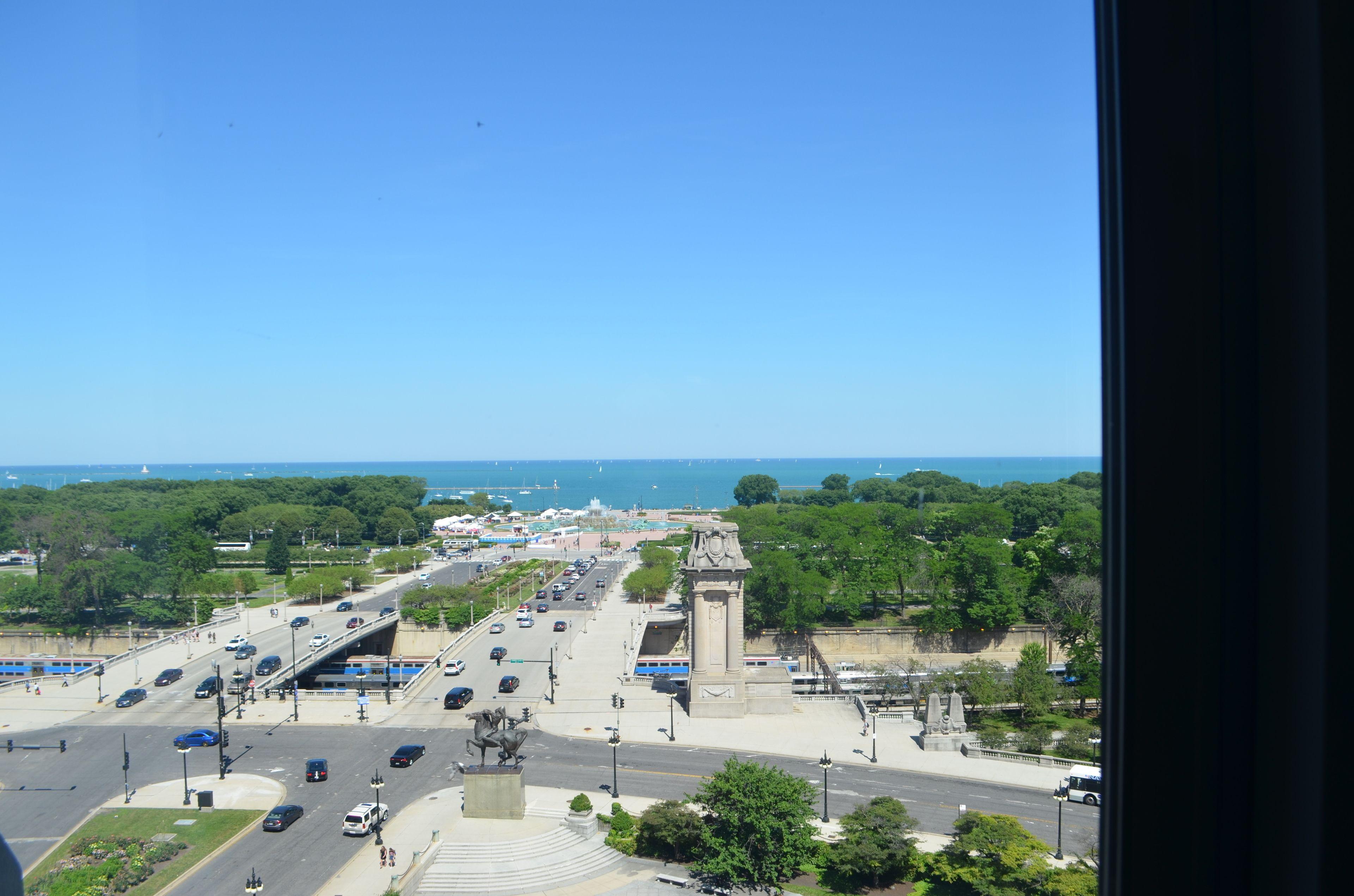 Congress Plaza Hotel 3*