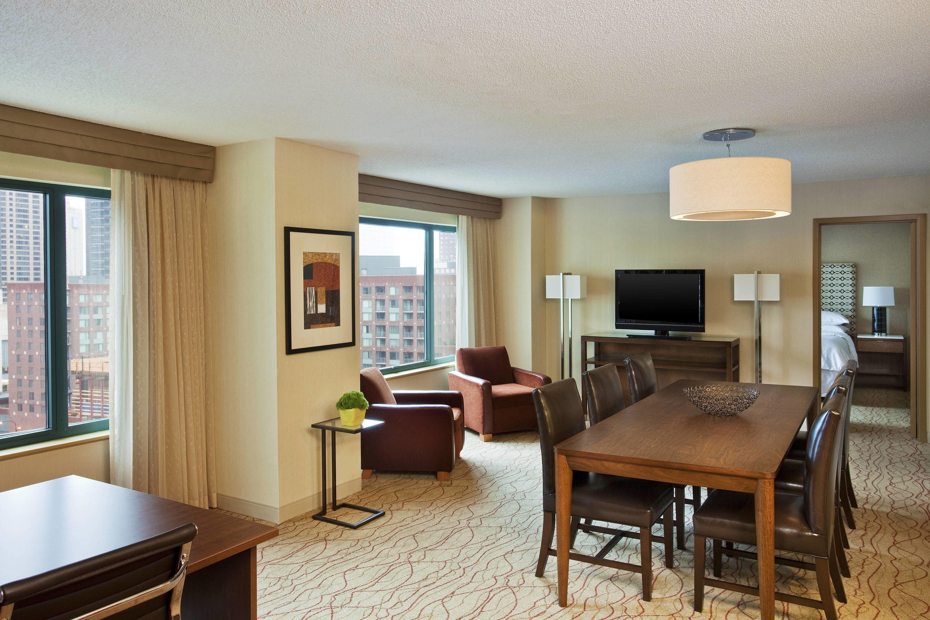 Sheraton Grand Riverwalk Chicago